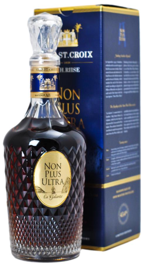 A. H. Riise Non Plus Ultra La Galante Rum 43,4 % 0,7 l – karton