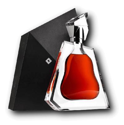 Richard Hennessy 40% 0,7L (dárkové balení kazeta)