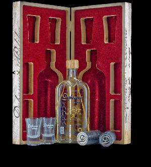 Dębowa Polska Dáma 40% 0.5L (dárkové balení s 2 skleničkami)