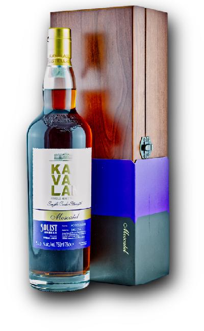 Kavalan Solist Moscatel 54% 0,75 l — dárkové balení