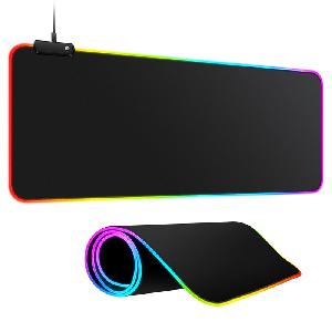 RGB podložka pod myš a klávesnici s napájením na USB