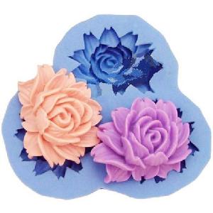 Silikonová mini formička růže VII.