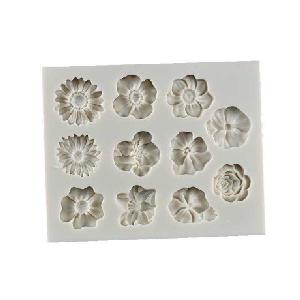 Silikonová mini formička květy mix I.